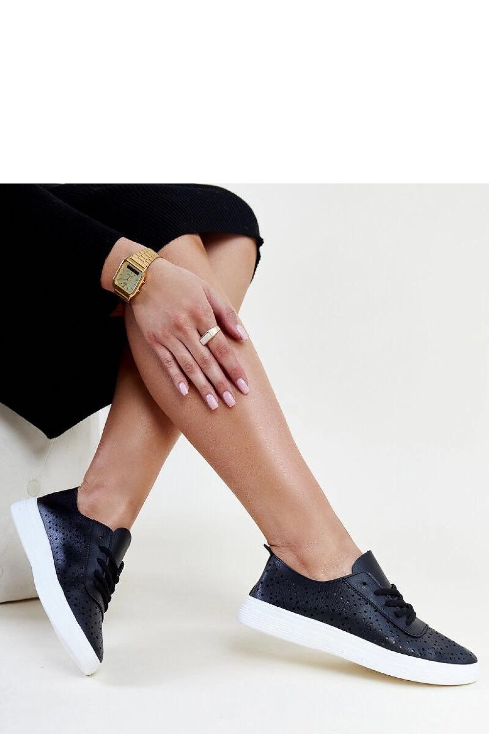 Stylish Solea Beige Openwork Manoek Adidas Sneakers with rounded toe, designed for comfort and elegance, showcasing eco-friendly materials and trendy aesthetics.