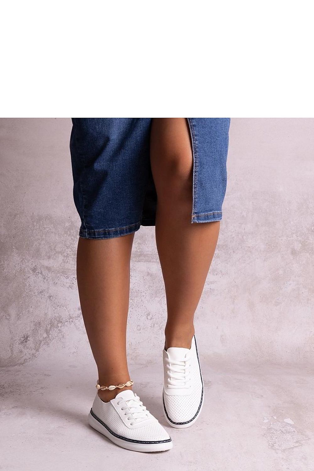 Lace-up Solea eco leather sneakers, ideal for everyday wear, combining chic style with practicality.