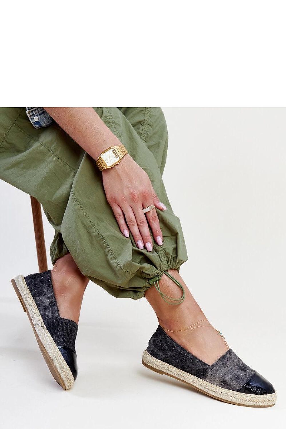 Detail of Solea Surana espadrilles slip-on design, merging style and comfort for the discerning fashionista.