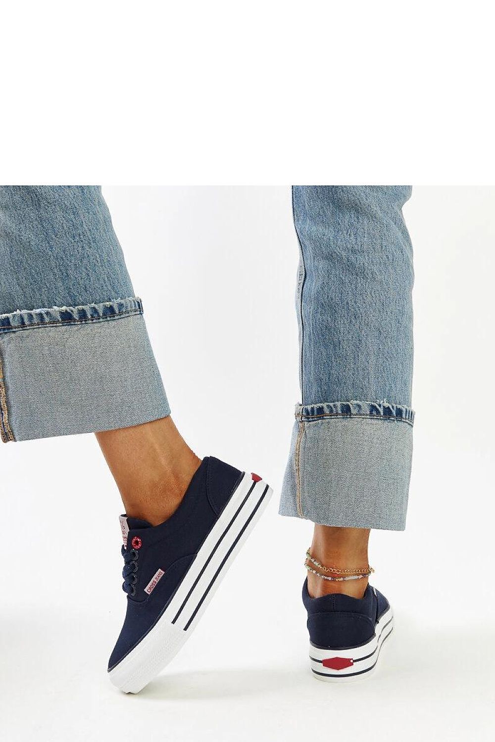 Solea navy women's sneakers with a laced closure, designed for ultimate comfort and style during spring and summer.