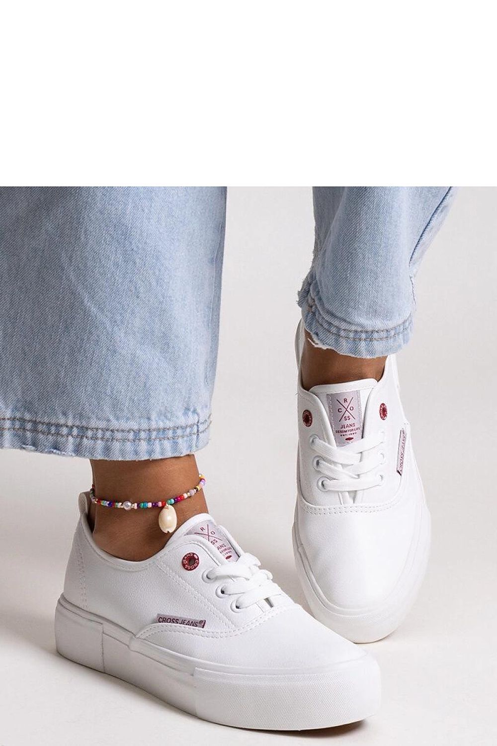 Luxury white women's sneakers by Solea featuring a thick rubber sole and lace closure, perfect for stylish everyday wear, available in sizes EU 36-41.