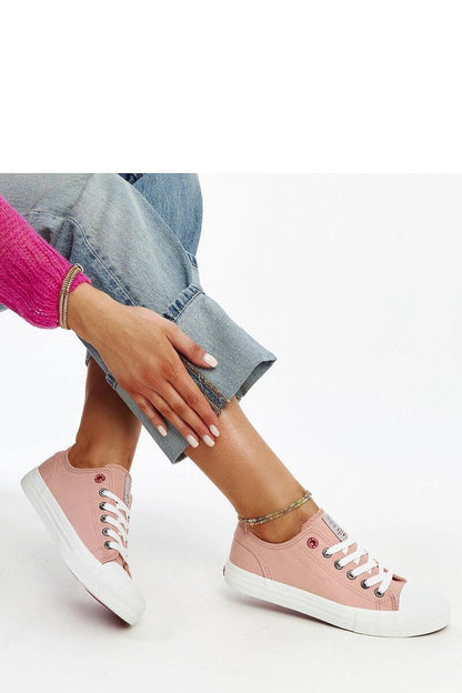 Elegant pink women's low-top sneakers by Solea featuring a stylish round toe and red rubber sole, perfect for luxurious everyday wear.