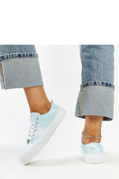 Lightweight and fashionable light green Jerina Adidas sneakers by Solea, ideal for stylish and comfortable casual wear.