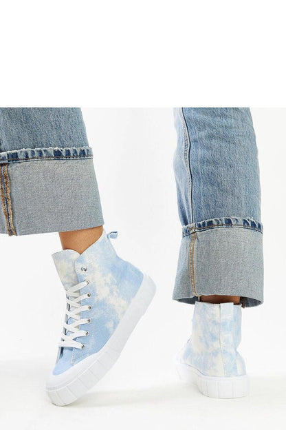 Solea Raissa high-top sneakers in a soft light green hue, designed for comfort and style with high-quality laced fastening and rubber sole.