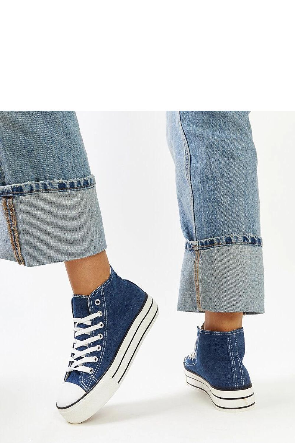 Sophisticated high-top sneakers in leopard print by Solea, showcasing a thick rubber sole and contemporary styling.