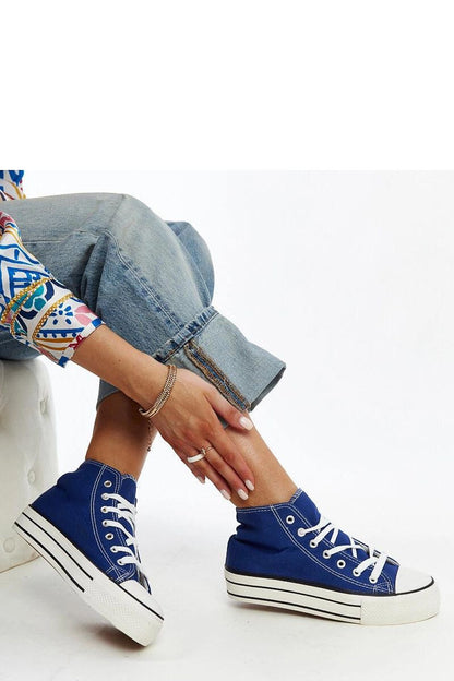 Stylish and chic high-top leopard print sneakers by Solea, designed for modern urban lifestyles with a fashionable flair.