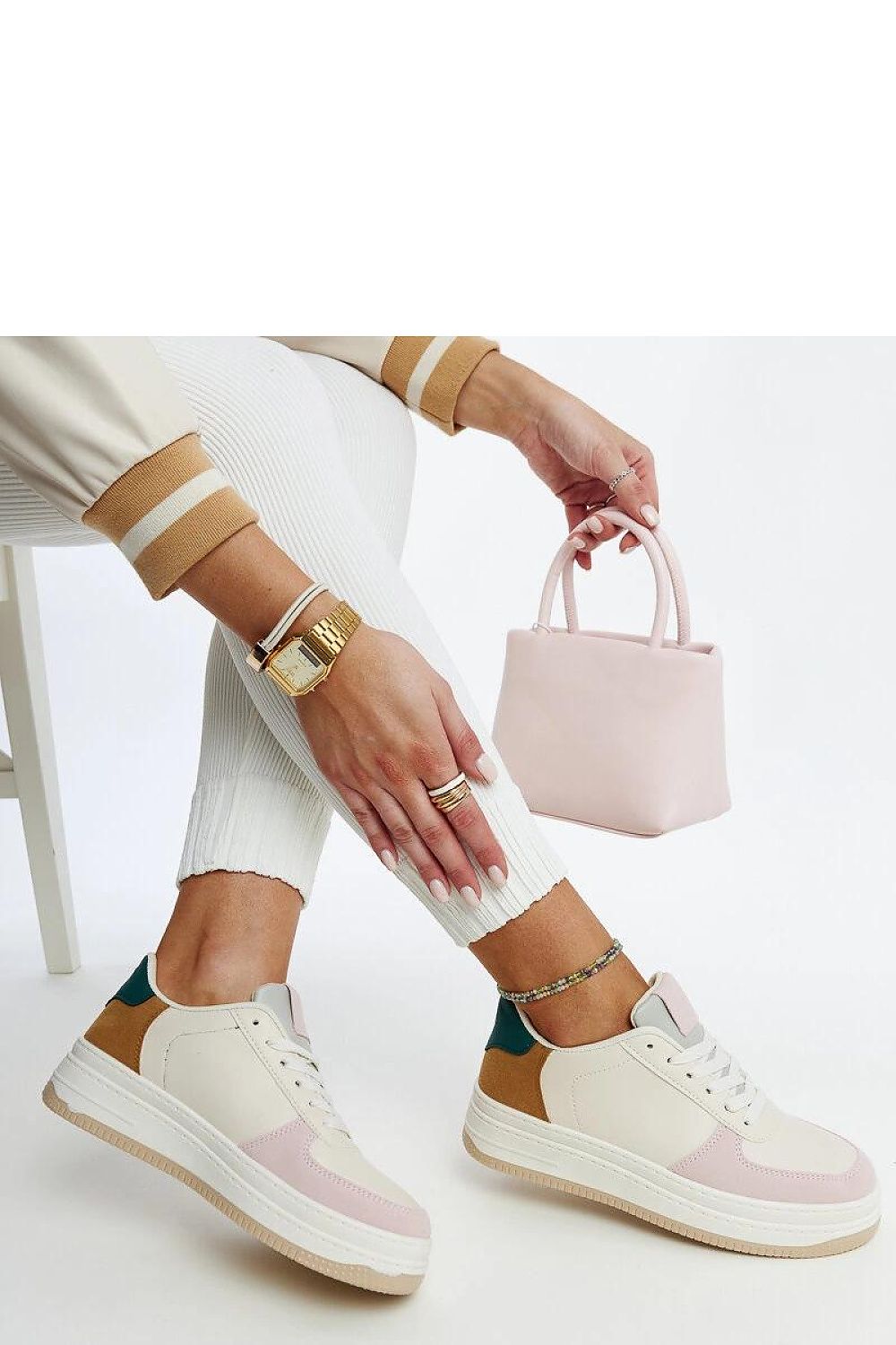 Solea black platform sneakers showcasing elegant faux leather design, ideal for stylish outfits