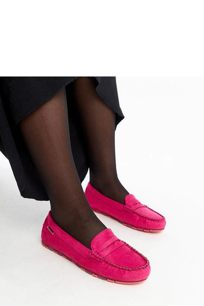 Close-up of Solea dark pink suede loafers Nafisah, highlighting the high-quality eco suede material and stylish design, perfect for chic everyday wear.
