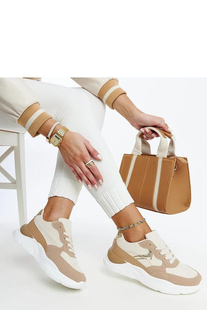 Luxury brown eco-leather platform sneakers by Solea featuring stylish lace-up closure and a sophisticated round toe design, perfect for fashionable spring/summer looks.