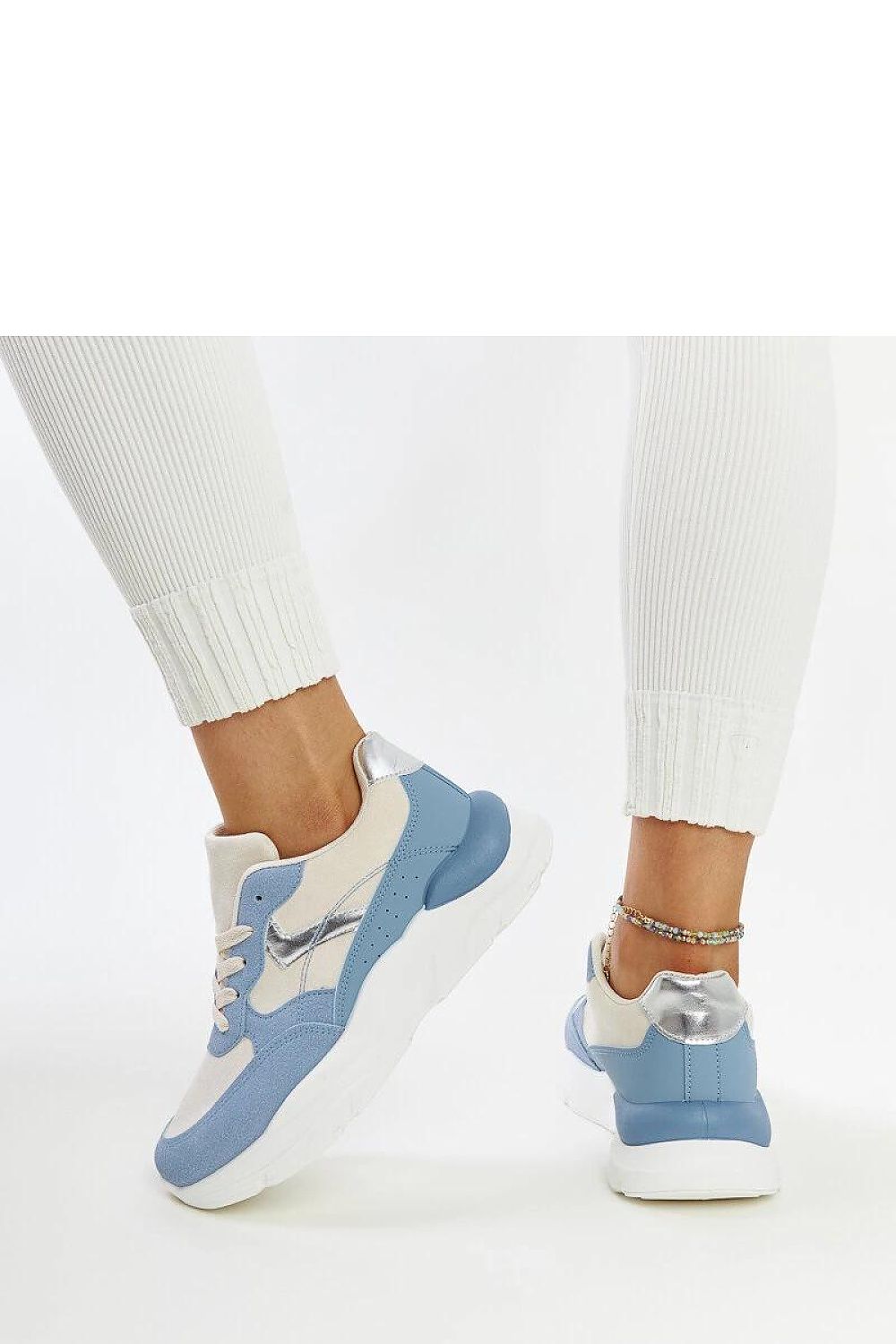 Versatile brown eco-leather platform sneakers by Solea, ideal for casual yet chic looks, designed for everyday wear.