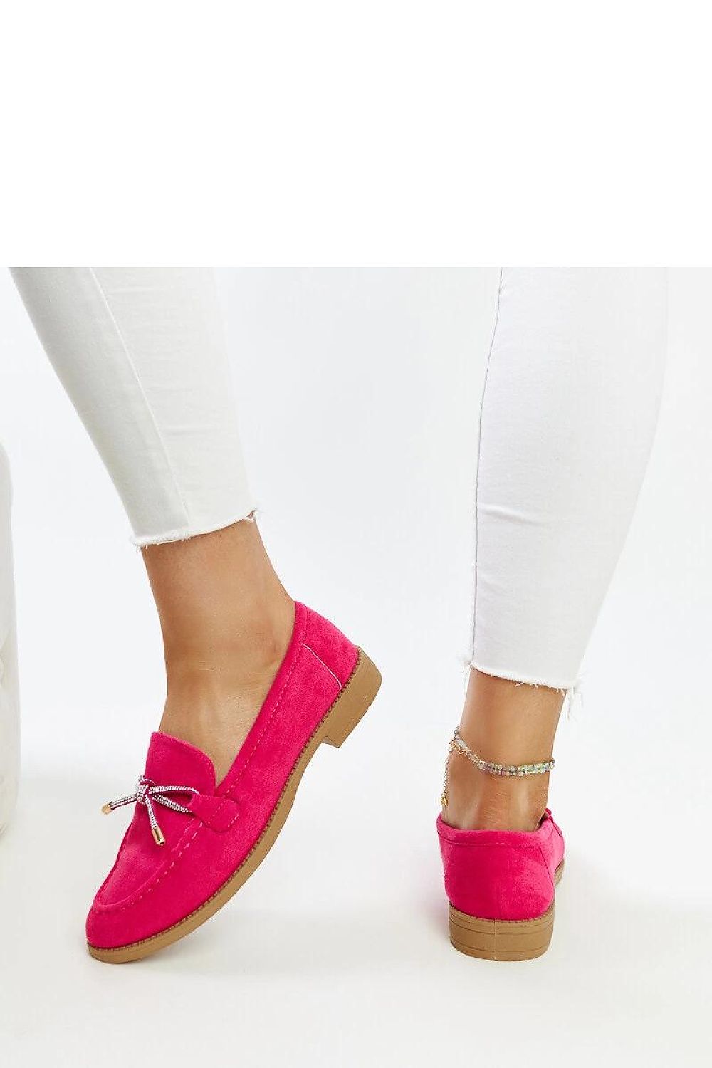 Stylish dark pink Endike loafers by Solea styled with spring fashion outfits, embodying elegance and comfort.