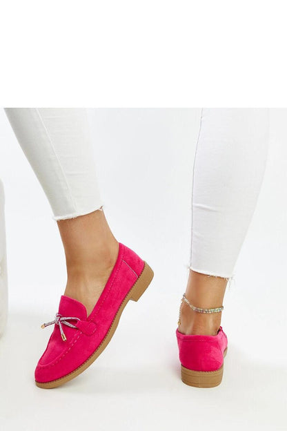Stylish dark pink Endike loafers by Solea styled with spring fashion outfits, embodying elegance and comfort.