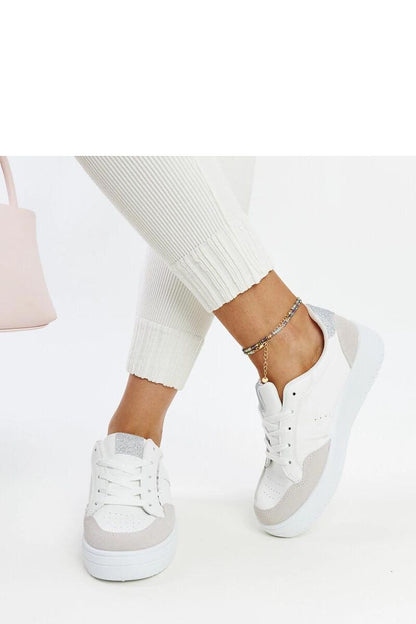 Solea black platform sneakers with rubber sole, combining style and comfort for everyday wear or evening outings.