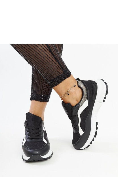 Luxury black glitter platform sneakers by Solea, elegant footwear with comfortable design and unlined interior for warm days, ideal for stylish casual urban outfits.