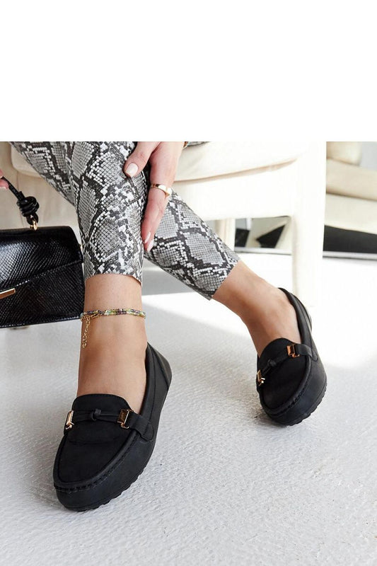 Close-up of the matte finish on Solea's black Scafati moccasins for women, highlighting the eco leather material and luxurious texture.