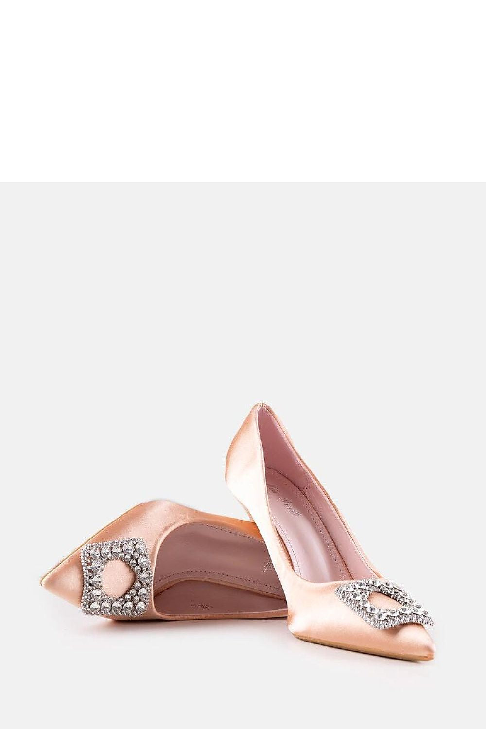 Side view of Solea's exquisite beige satin pumps featuring high heels and rhinestones, ideal footwear for elegant summer occasions.