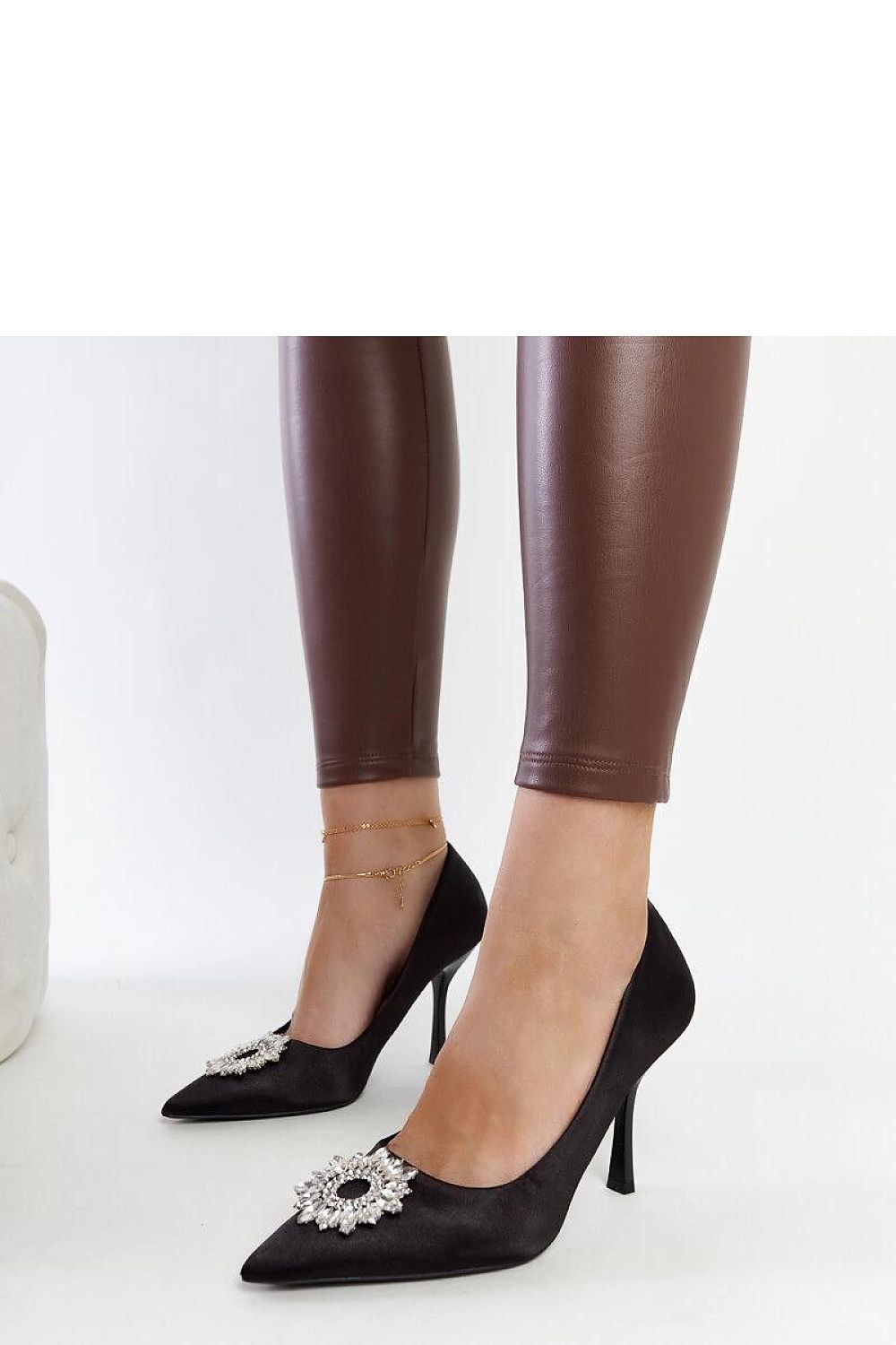 Luxurious Susegana green satin high heel pumps by Solea, adorned with sparkling zircon embellishments, elegant pointed toe design, perfect for summer occasions, available in EU sizes 36-41 and US sizes 5.5-10.5.