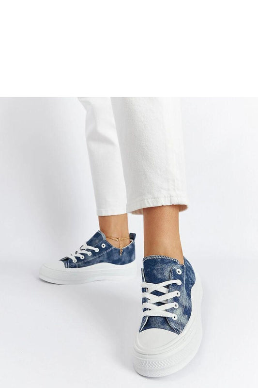 Luxurious navy blue platform sneakers Blais by Solea, showcasing high-quality fabric and a comfortable fit for stylish summer outings.