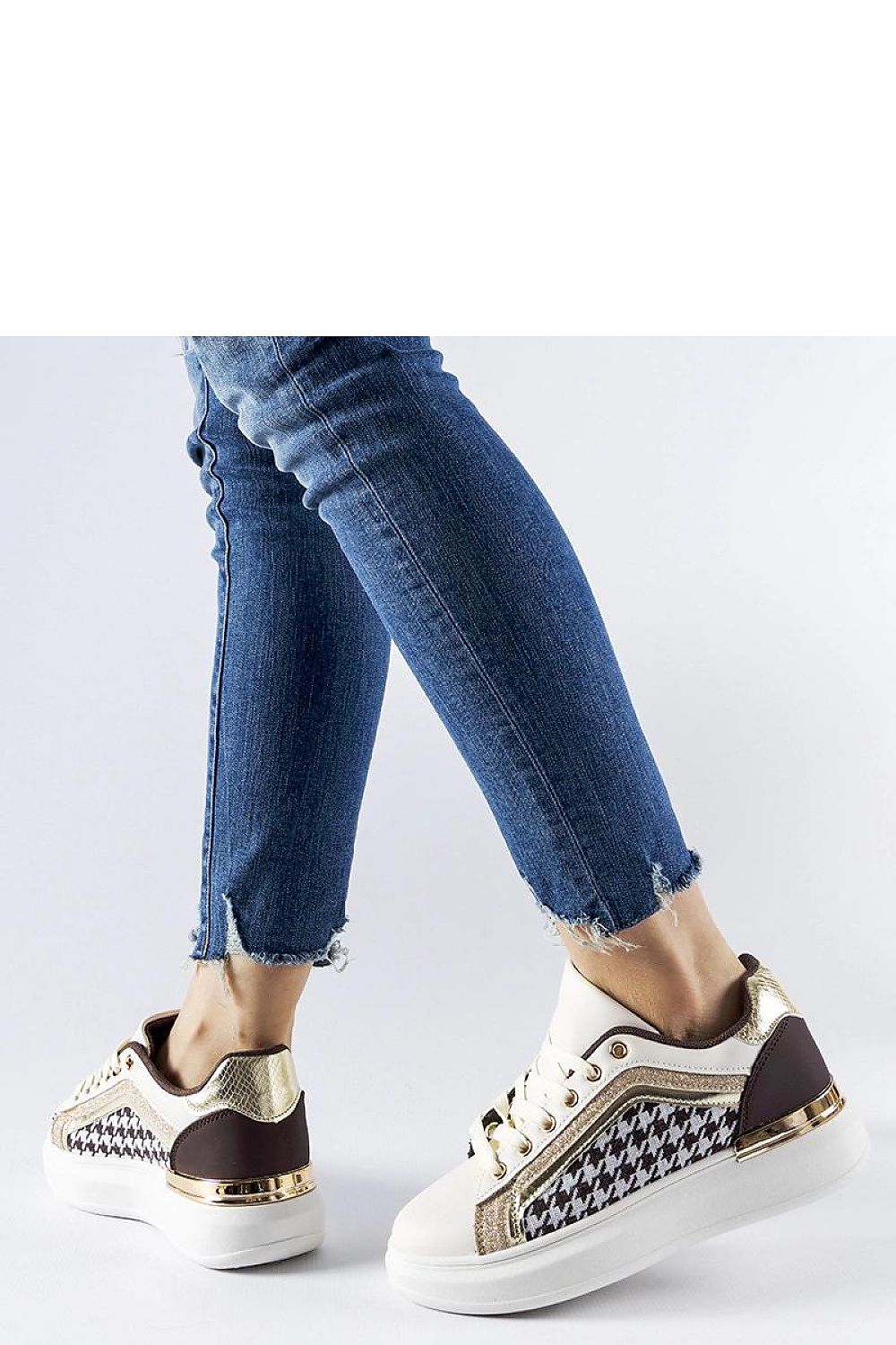 Close-up view of Solea Briercliff Beige Glitter Sneakers highlighting the sparkling glitter finish and premium eco-leather fabric, perfect for sophisticated summer outfits.