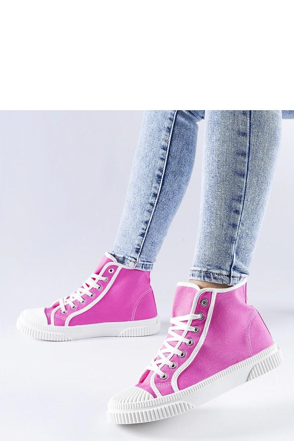 Solea Dark Pink High Top Sneakers Pozzuolo showcasing luxury design and lightweight comfort for stylish summer outfits, highlighting precise stitching and round toe detail.