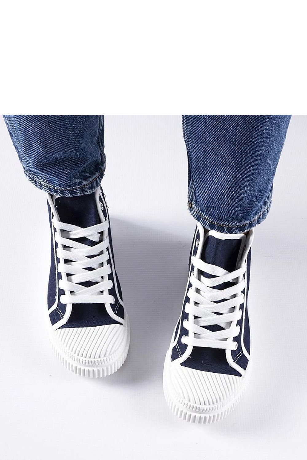 Luxurious Solea dark pink high top sneakers Pozzuolo showcasing lightweight design and elegant craftsmanship for ultimate comfort.