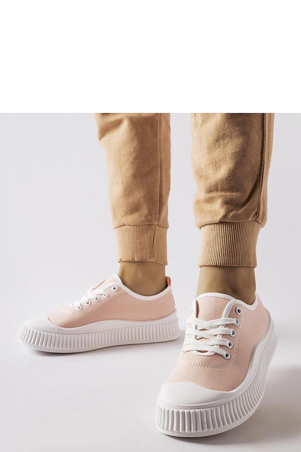 Elegant pink platform sneakers for women by Solea, showcasing a stylish lace-up design, perfect for summer outings.