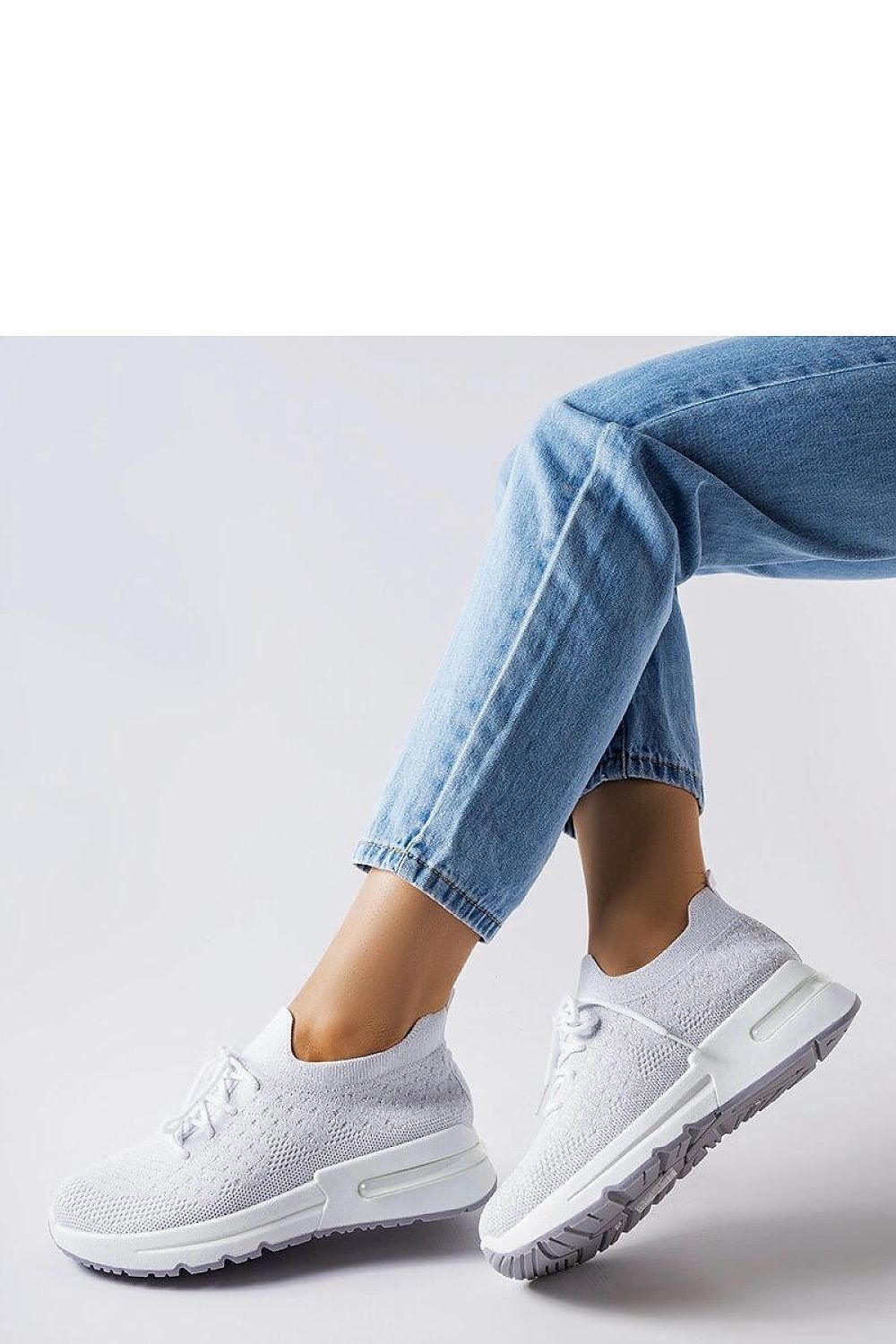 Luxurious Solea Women's Slip-On White Sneakers featuring elegant silver thread, perfect for summer style, available in EU sizes 36-41.