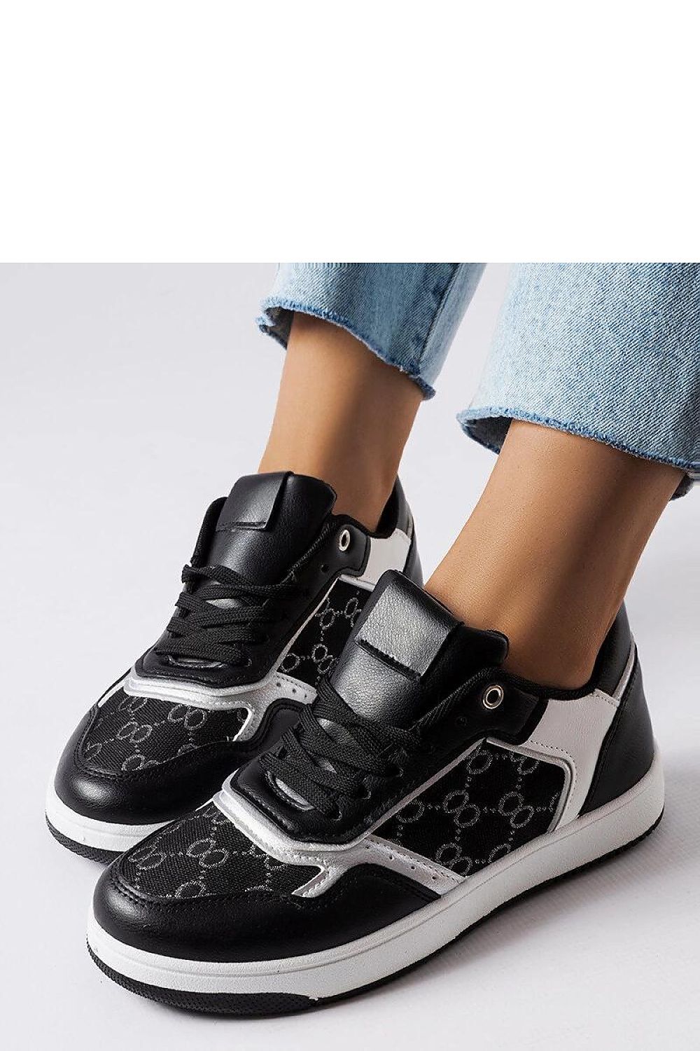 Solea Isidora sneakers in white, featuring a stylish lace-up detail, elegantly crafted from eco leather for a luxury look and feel.