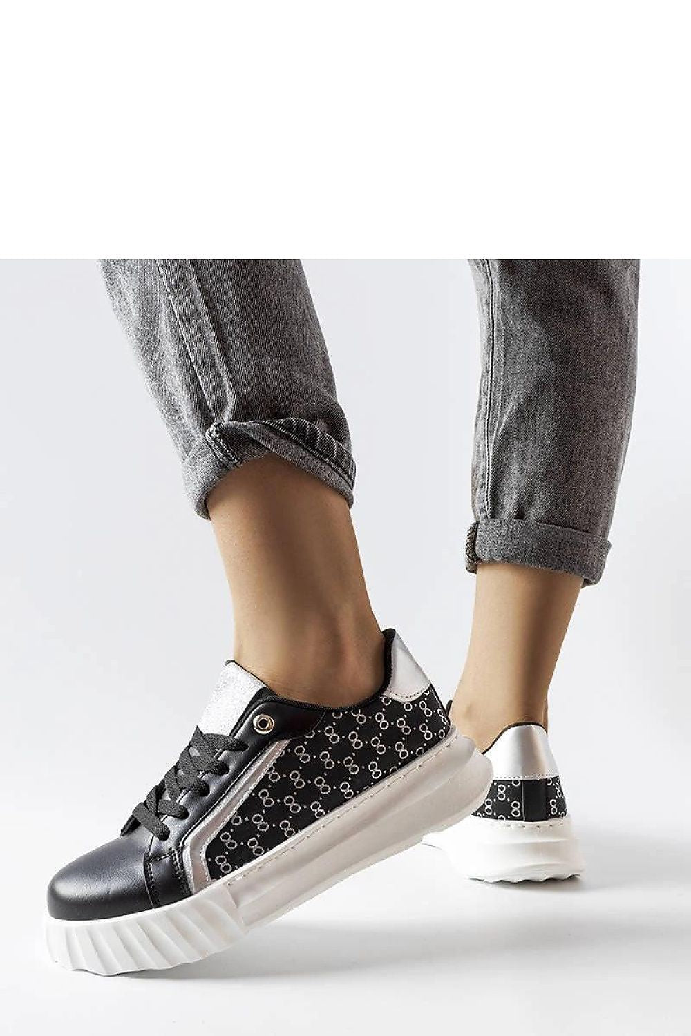 Elegant top view of the black Giuseppe Platform Sneakers by Solea, highlighting the high-quality synthetic leather and trendy 4 cm heel.