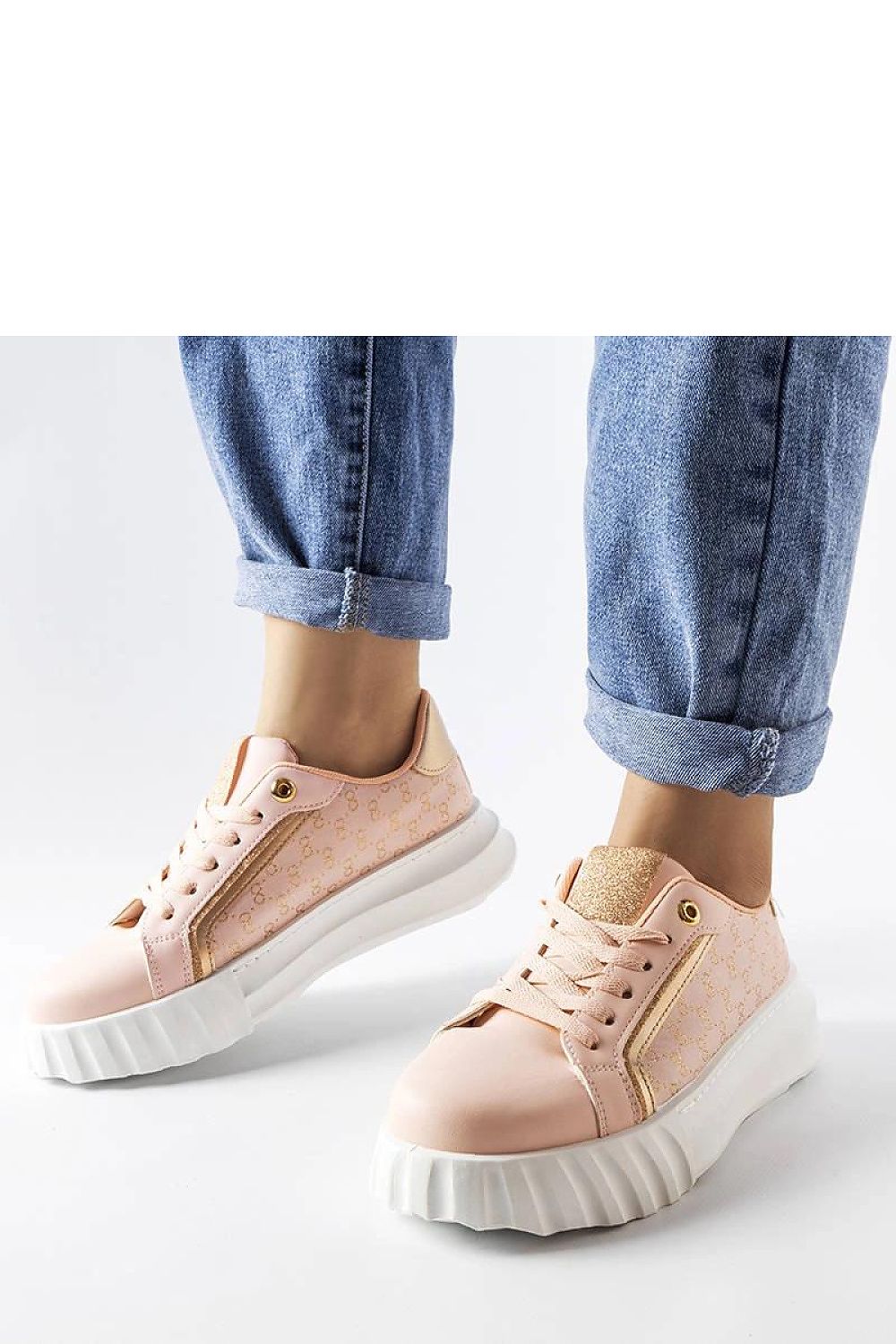 Trendy black Giuseppe Platform Sneakers with 4 cm heel by Solea, perfect for summer streetwear fashion, combining comfort and style.