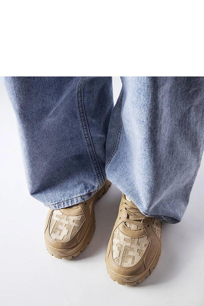 Elegant Brunswick chunky sneakers in eco-leather by Solea, featuring a round toe and medium heel, ideal for sophisticated casual summer outfits.