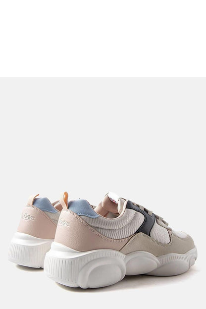 Sophisticated beige Lee Cooper sneakers for women, combining comfort and contemporary style in a lace-up sports shoe, perfect for summer outings, available from Solea.