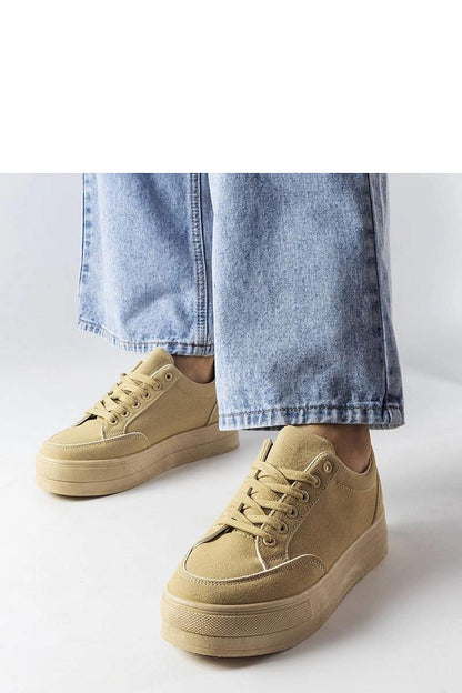 Luxurious beige eco-leather platform sneakers by Solea, showcasing modern design and comfort, perfect for summer fashion.