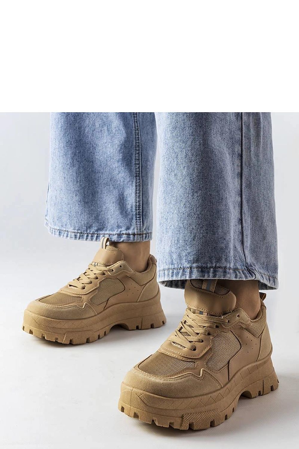 Luxury dark beige women's sneakers by Solea, featuring a lace-up design and stylish rubber sole for comfort and elegance.