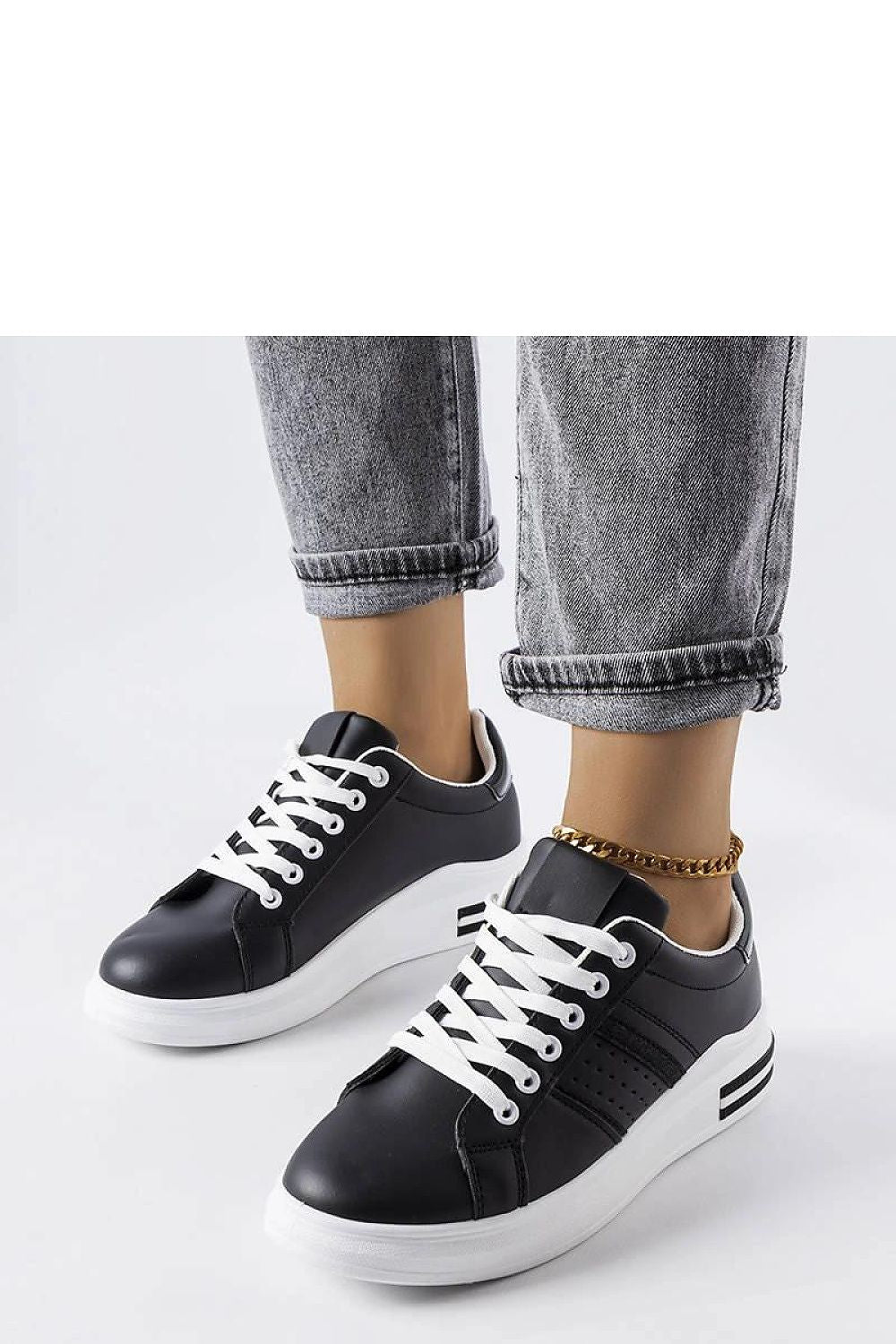 Luxury white platform sneakers by Solea showcasing a stylish and comfortable low lace-up design, perfect for summer wear.