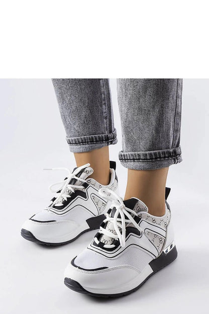 Luxury white Bedford sneakers for women by Solea featuring elegant golden accents, ideal for summer styling.