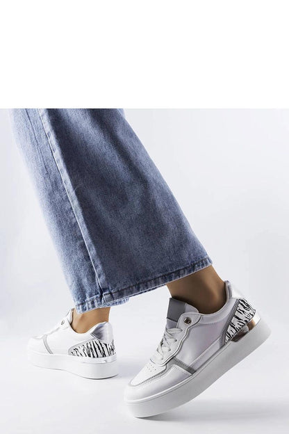 Stylish Solea white platform sneakers with a comfortable rubber sole, perfect addition to a summer wardrobe.