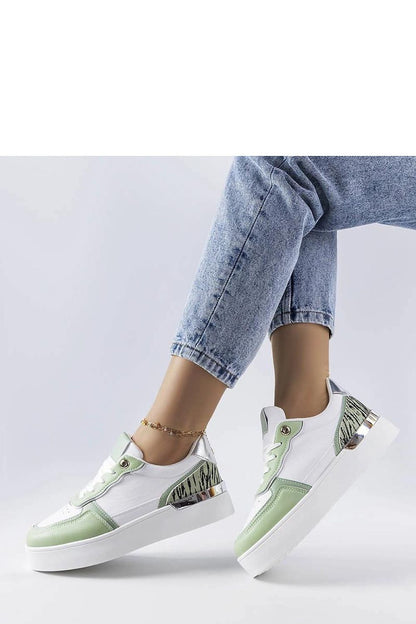 Side profile of luxury Solea platform sneakers, designed for a chic summer look with a 4 cm heel height.