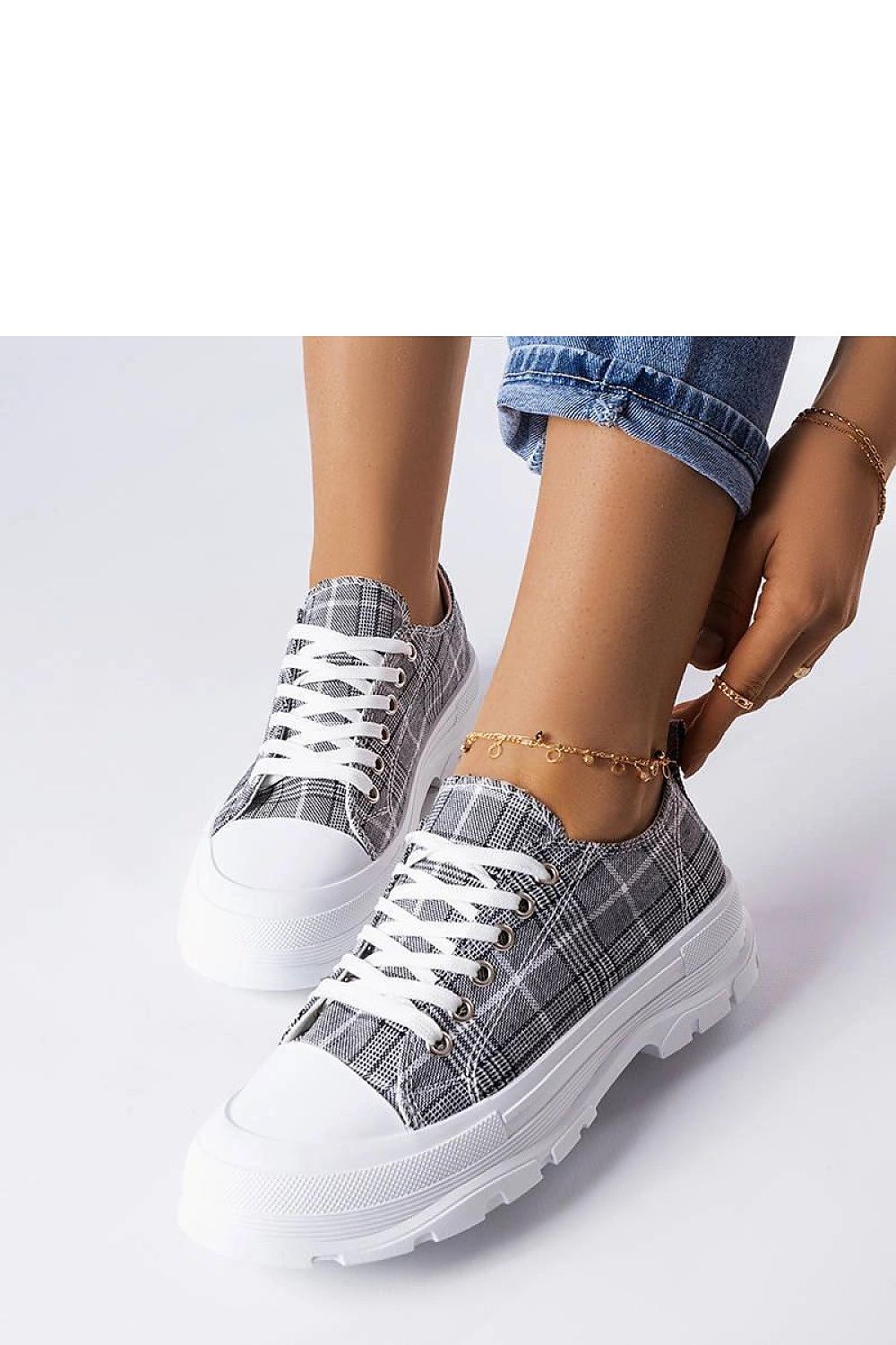 Elegant grey plaid McKeylor sneakers for women from Solea, featuring a round toe and plush insole for supreme comfort.