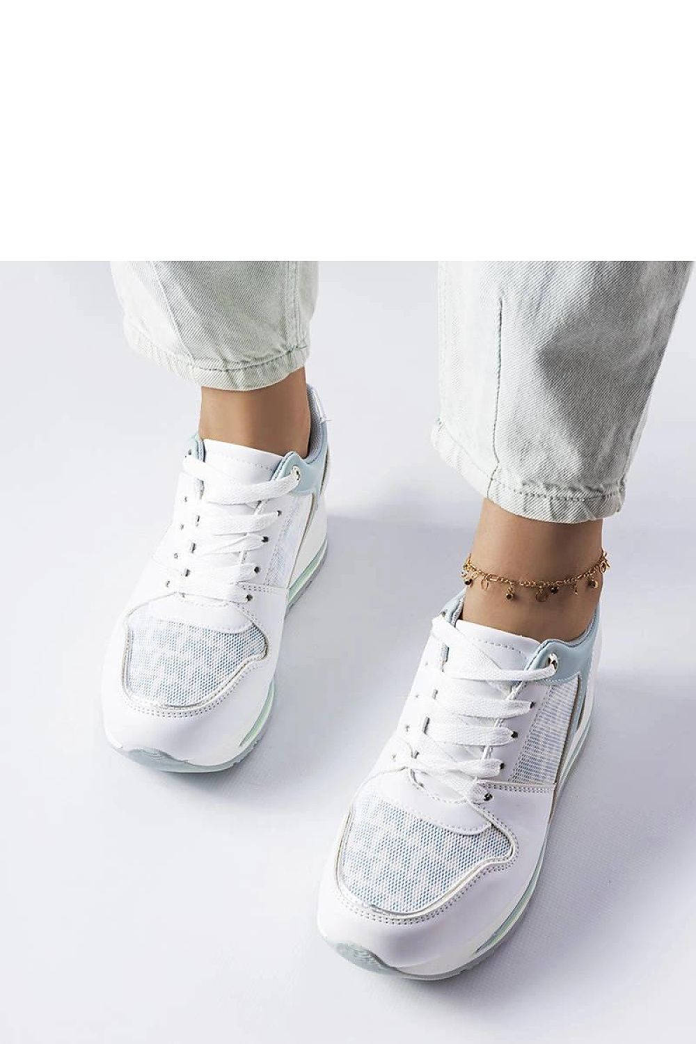 Solea Pouliotte Green Platform Sneakers for Women featuring a vibrant green rubber sole and stylish, breathable material ideal for casual wear.