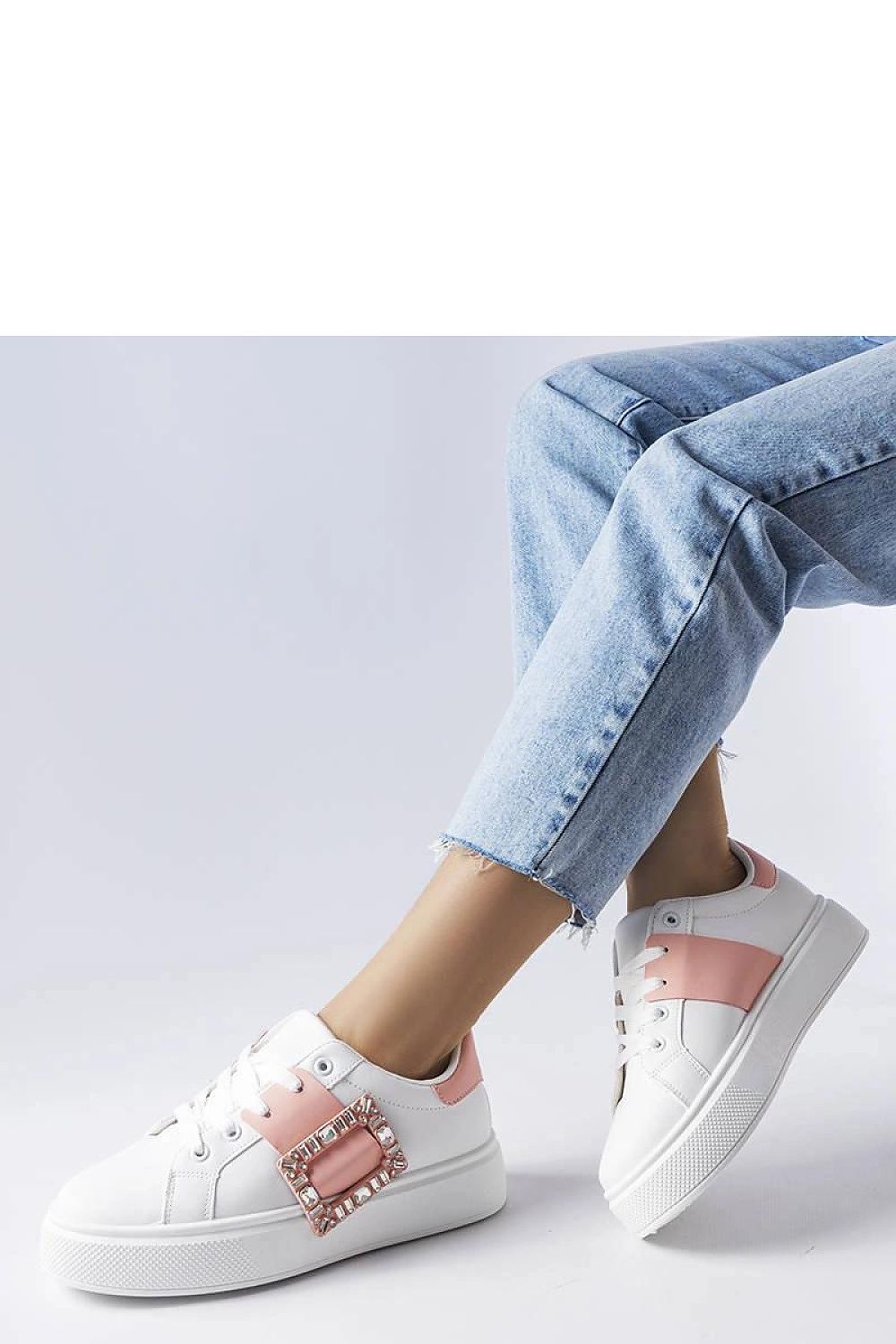 Solea luxury women's white sneakers featuring a pink Ike clamp, ideal for stylish summer outfits, showcasing comfort and chic design.