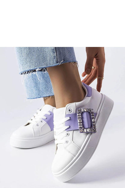 Elegant Solea women's white sneakers featuring a chic pink Ike clamp, showcasing luxurious comfort and style suitable for summer outings.