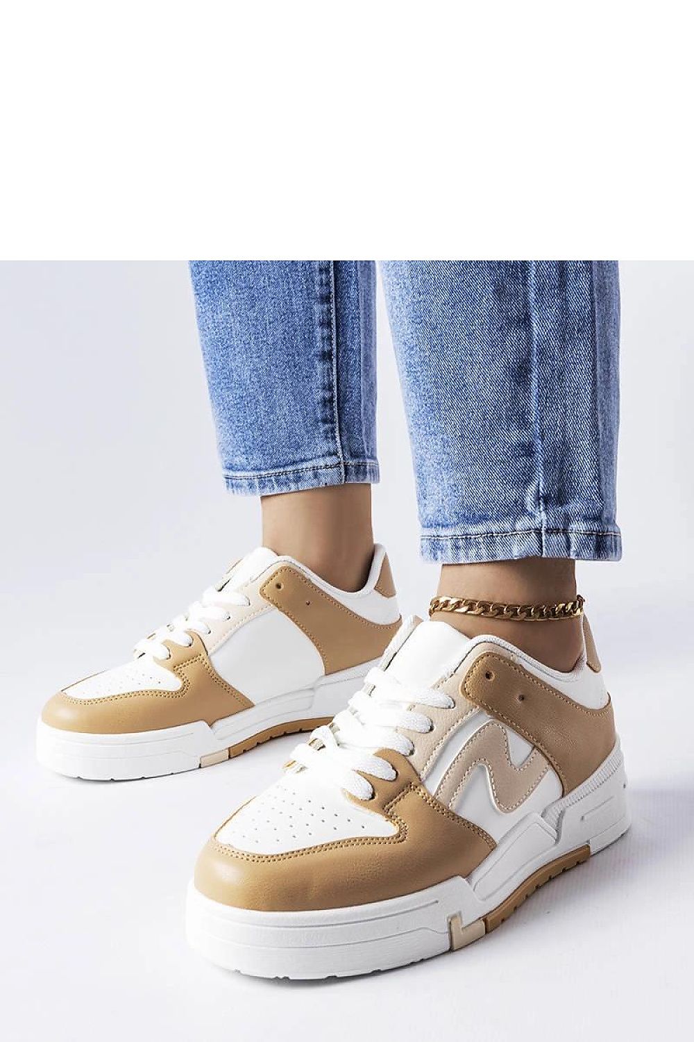 Trendy Solea summer sneakers in beige-blue, crafted with lace-up closure for optimal comfort and stability.