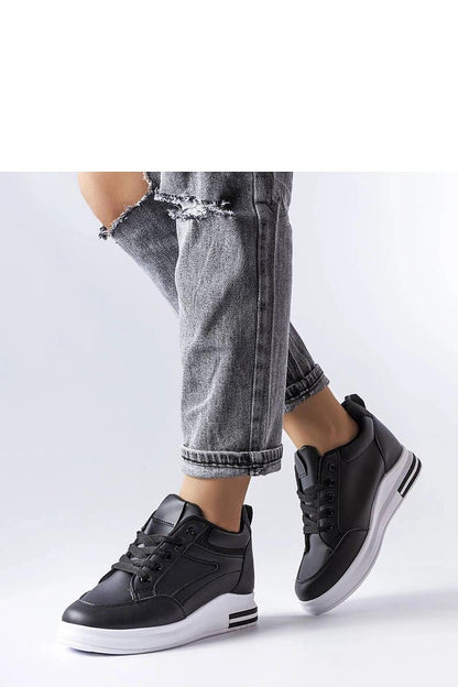 Elegant black sequined sneakers by Solea, featuring a stylish 6cm heel, perfect for enhancing any outfit with a touch of luxury.