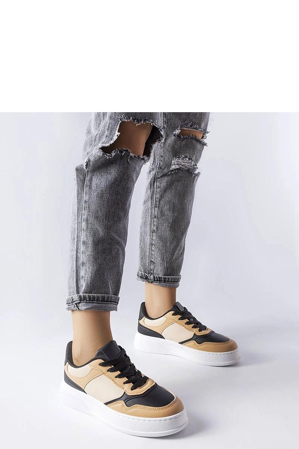 Solea Classic Black Sneakers for Women featuring elegant design with beige sole, perfect for stylish summer walking and casual outings, showcasing their fashionable and comfortable attributes.