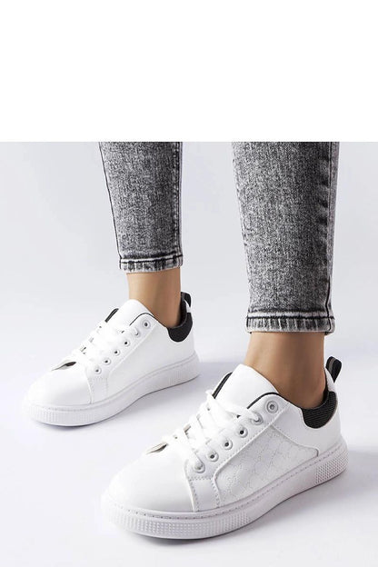 Luxury black sneakers by Solea featuring Dreux embossing, perfect for summer fashion and comfort.