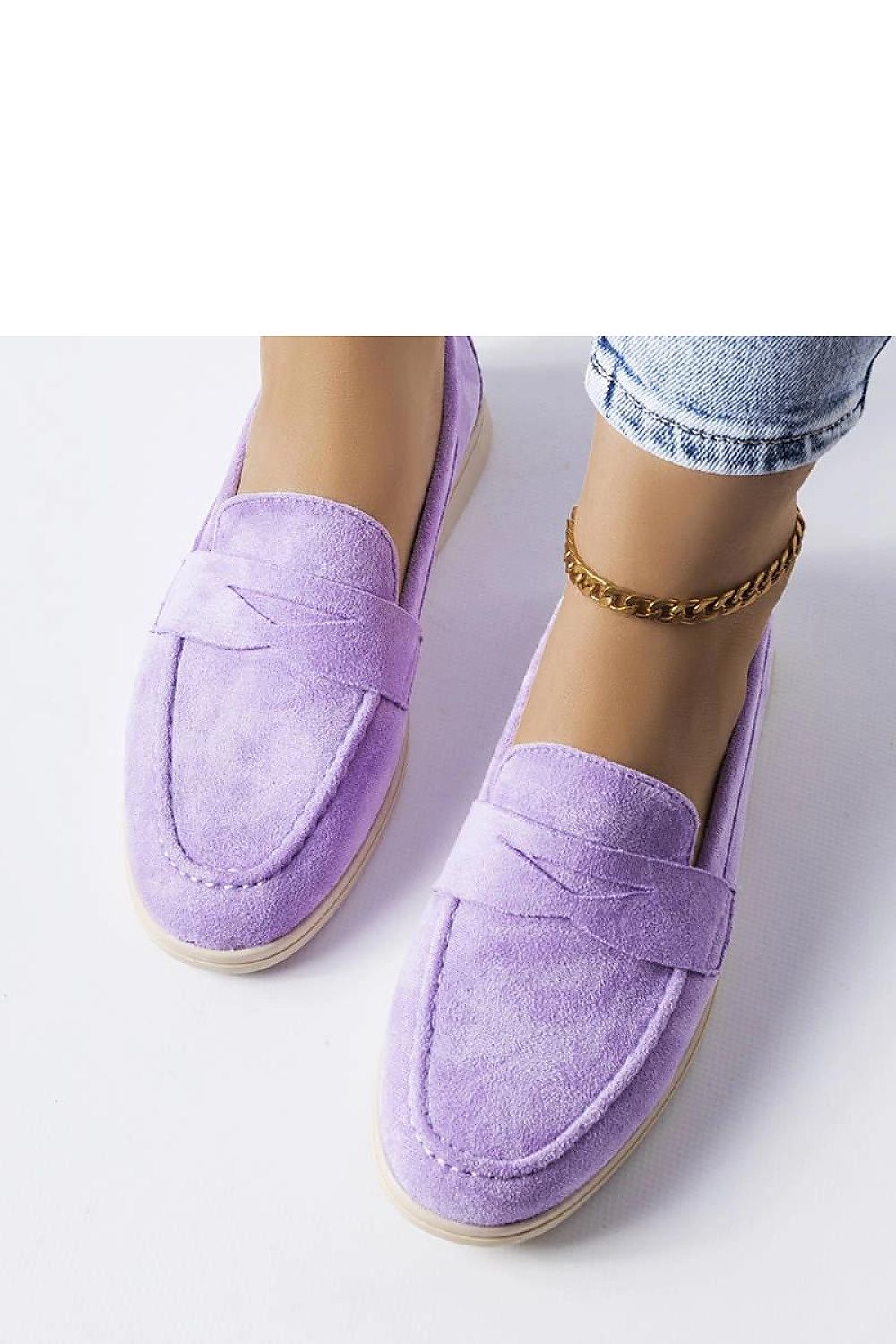 High-quality eco-suede moccasins for women in a stunning purple hue by Solea, designed for versatility and elegance.