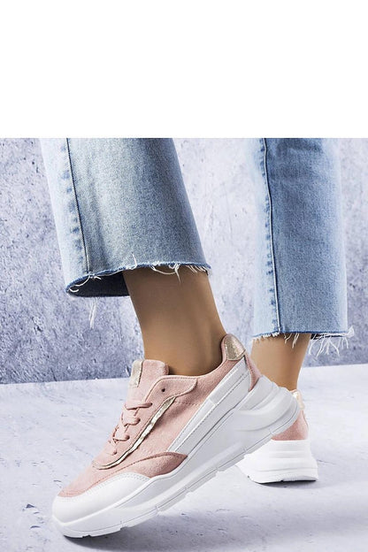 White rubber sole detail of Solea's luxury pink sneakers, reflecting a fresh and lightweight feel ideal for summer outings.