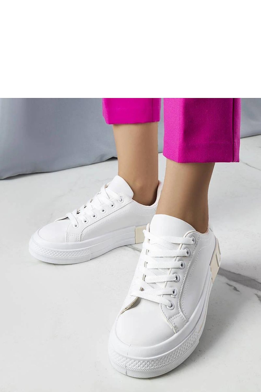 Elegant Solea white-beige lace-up sneakers for women, featuring a stylish casual design, perfect for everyday wear and enhancing your luxury aesthetic.