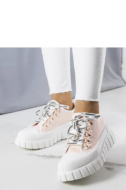 Luxury Toni Pink Platform Sneakers by Solea, featuring a 6cm heel, crafted from high-quality fabric for a stylish streetwear look.